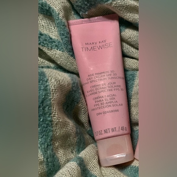 💥Mary Kay 💥TIMEWISE💥CREMA FACIAL PARA DÍA Y NOCHE💥#MK28 - Picture 4 of 5